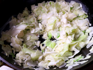 Stir-fried Cabbage with Beef recipe