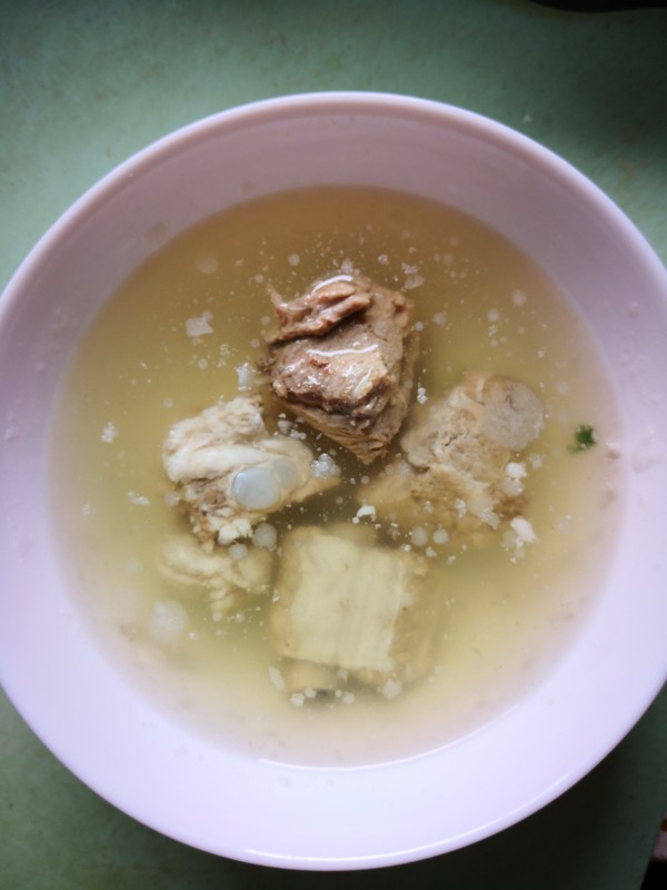 Spare Ribs and Loofah Soup recipe