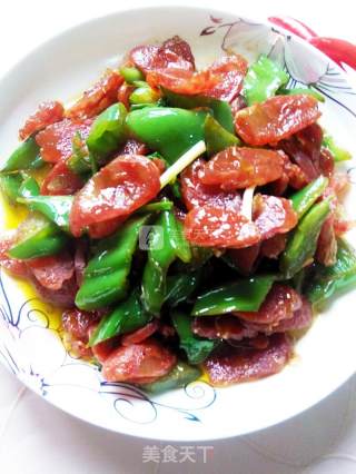 Stir-fried Sausage with Green Peppers recipe