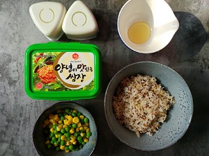 Just Eat Rice Ball with Sauce--korean Style Rice Ball with Sauce recipe