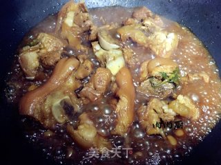 #trust之美#peanut Stewed Pig's Trotters#肉肉厨 recipe