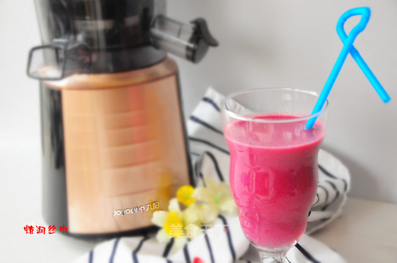 Freshly Squeezed Pomegranate Juice recipe