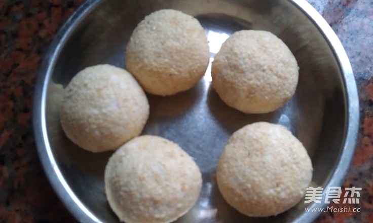 Sesame Glutinous Rice Ball recipe