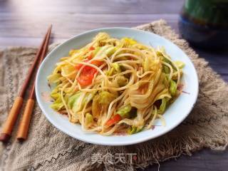 Stir-fried Cabbage with Tomato and Bean Sprouts recipe