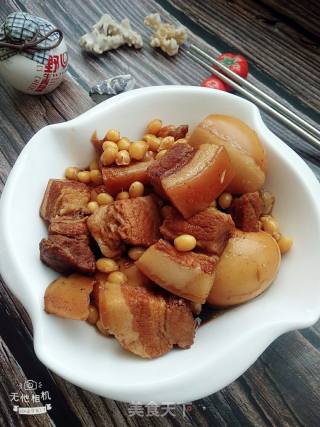 Braised Soybeans with Pork Belly and Eggs recipe
