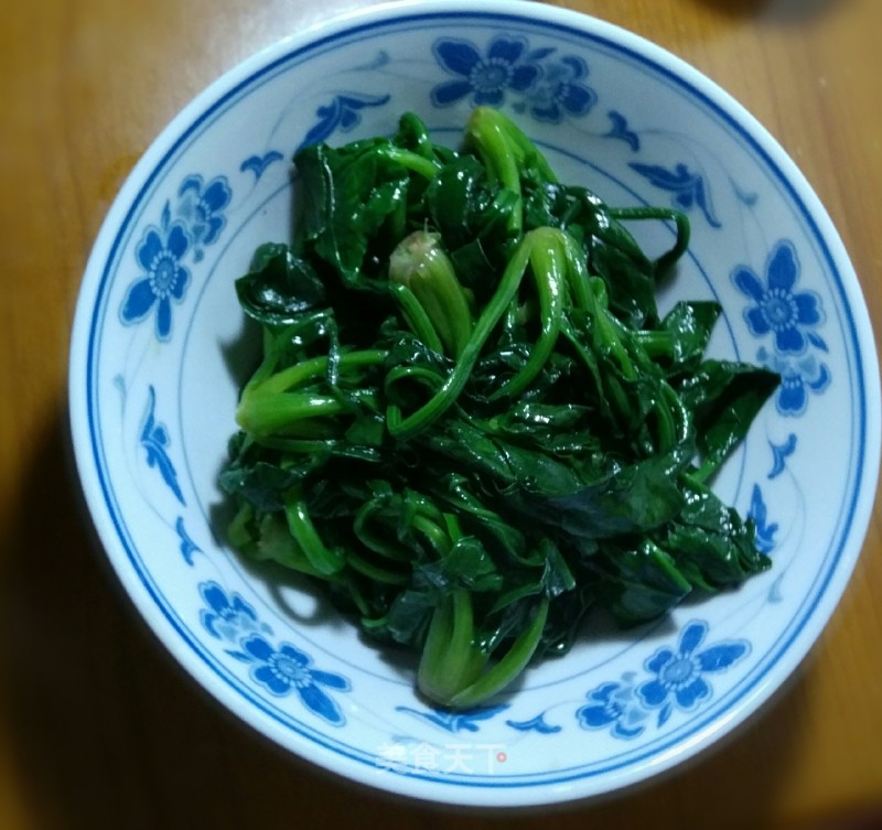 Stir-fried Spinach with Lard recipe