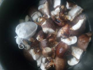 Stewed Chicken Drumsticks with Mushrooms recipe