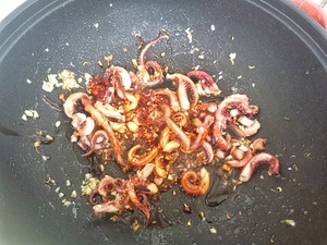 The Cumin Squid Beard with Super Rice is Spicy and Tender, and It is Better Than Barbecue recipe