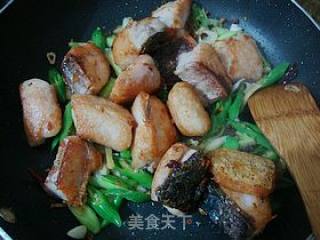 Serving with Wine and Rice are Two Good Choices ------- [fried Glutinous Rice Cake] recipe