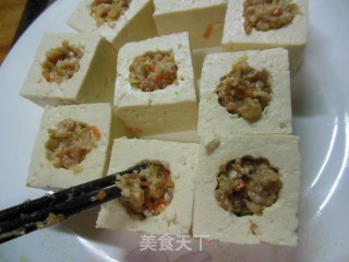 White Jade Inlaid Beads-tofu Stuffed with Shrimps recipe