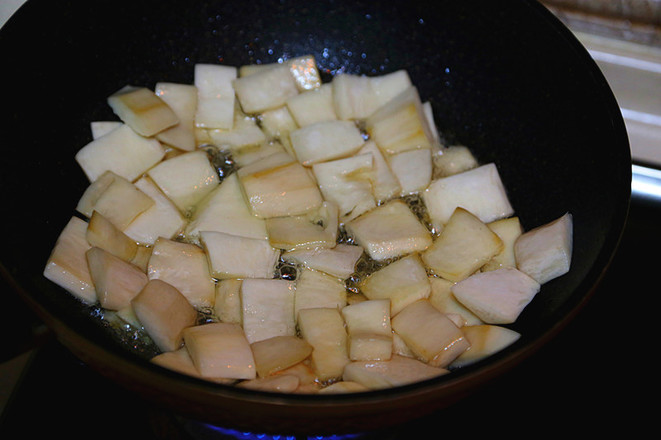 Spicy Pork Belly Stir-fried King Pleurotus recipe