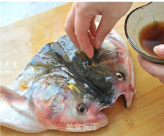 New Year's Dinner Must be A Lucky Fish Head with Chopped Pepper-two Tricks to Win recipe