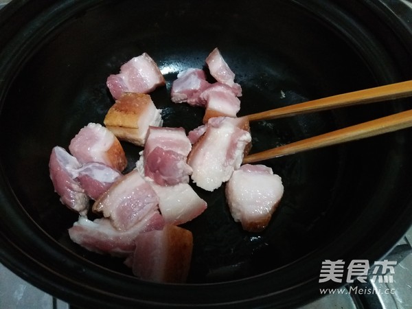 Braised Pork with Golden Garlic recipe