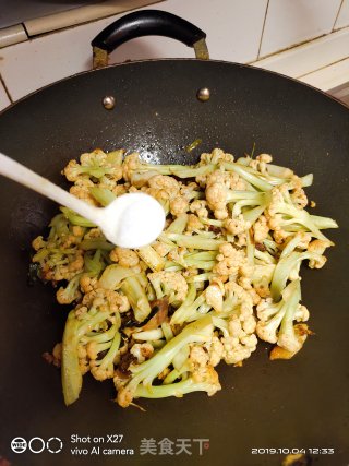 Stir-fried Organic Cauliflower with Pork Belly in Griddle recipe