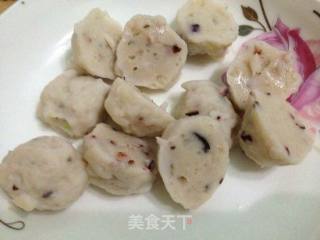 Stir-fried Pasta with Cuttlefish Balls in Tomato Sauce recipe