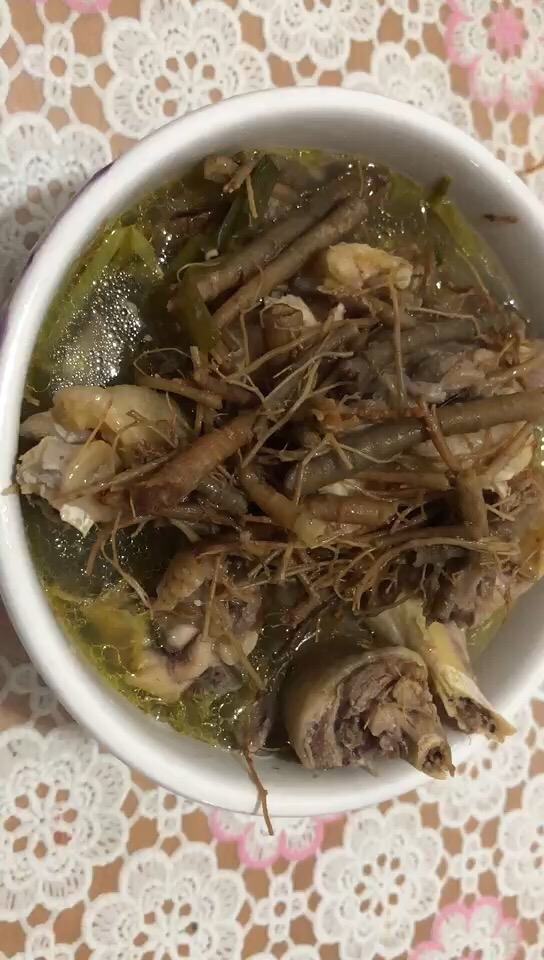 Stewed Chicken Soup with Panax Notoginseng Root recipe