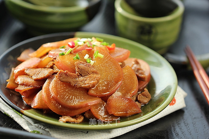 Fried Duck Breast with Carrots recipe