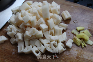 Roast Pork with Lotus Root recipe
