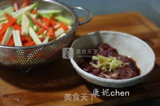 Beef Stir-fried Rice Noodles recipe