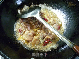 Stir-fried Bullfrog with Zizania recipe