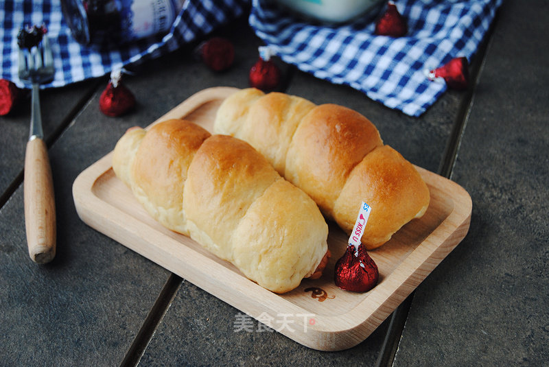 #aca烤明星大赛#ham Sausage Soy Milk Bread recipe