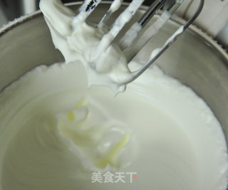A Soft Cake Like A Cloud [orange and Cheese Hot Noodle Chiffon] recipe