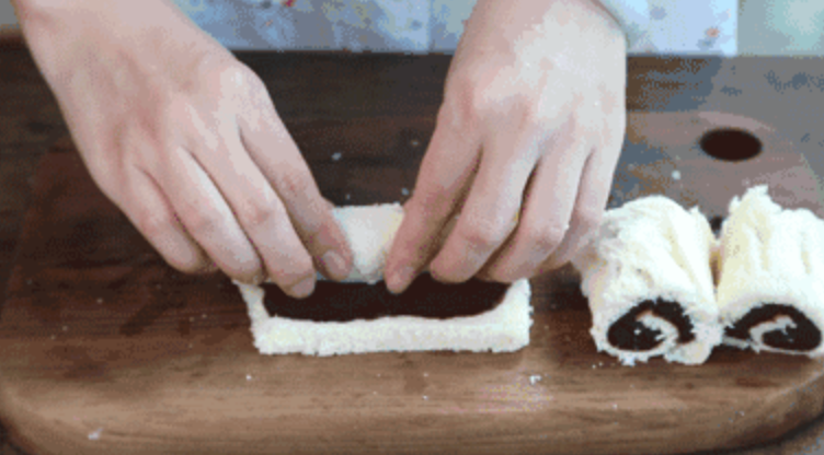 Crispy Red Bean Toast Rolls, A New Way to Eat White Toast recipe