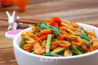 [tianjin] Stir-fried River Prawns with Leek recipe