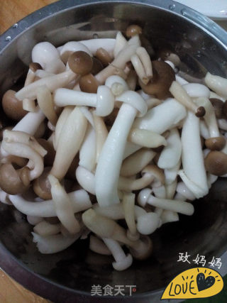 Stir-fried Seafood Mushroom recipe