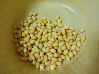 Soybean Pomelo Peel Dragon Bone Soup recipe