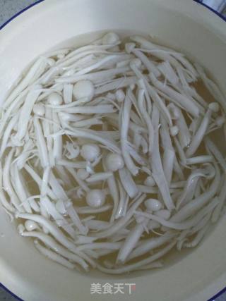 Stir-fried White Jade Mushroom recipe