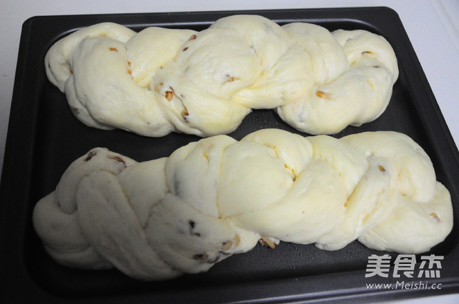 Walnut Braided Bread recipe