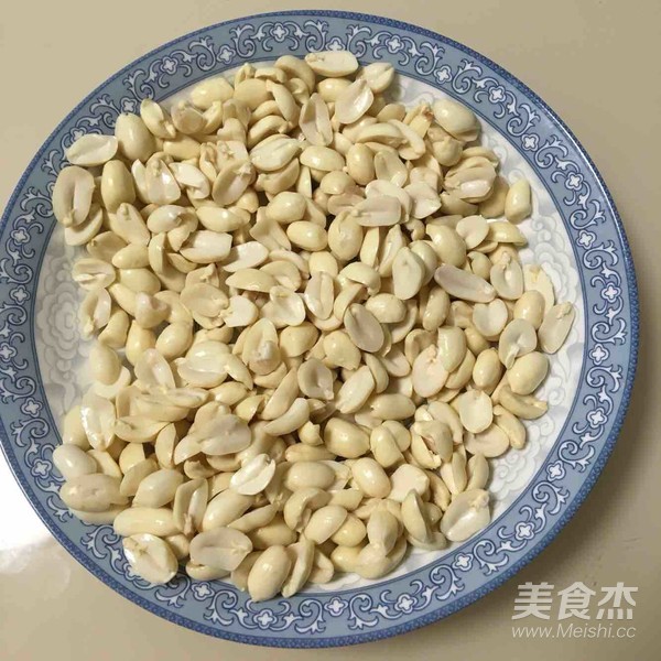 Alcoholic Peanuts recipe