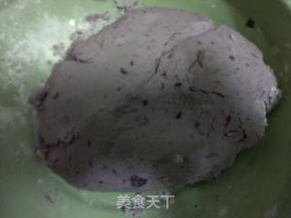 Sweet-scented Osmanthus, Purple Sweet Potato and Black Sesame Glutinous Rice Balls recipe