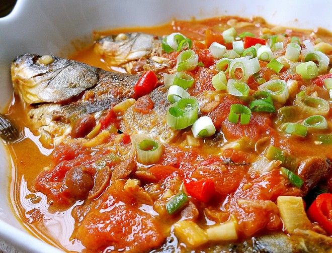 The Beautiful Encounter of Crucian Carp and Soybean Paste recipe