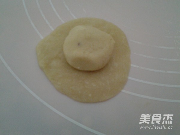 Chestnut Salted Egg Yolk Mooncakes recipe