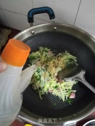 Stir-fried Potato Shreds with Bacon recipe