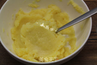 Mashed Potatoes with Black Pepper recipe