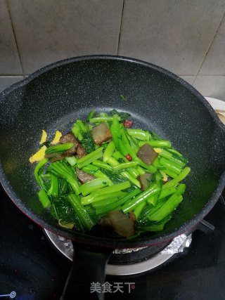 Stir-fried Mustard Heart with Bacon recipe