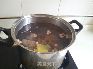 Pork Trotters and Peanut Soup recipe