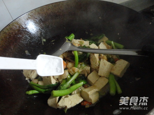 Scallops Stir-fried Tofu and Choy Sum recipe