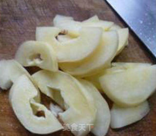 Stir-fried Ginseng Fruit with Lean Pork and Cucumber recipe