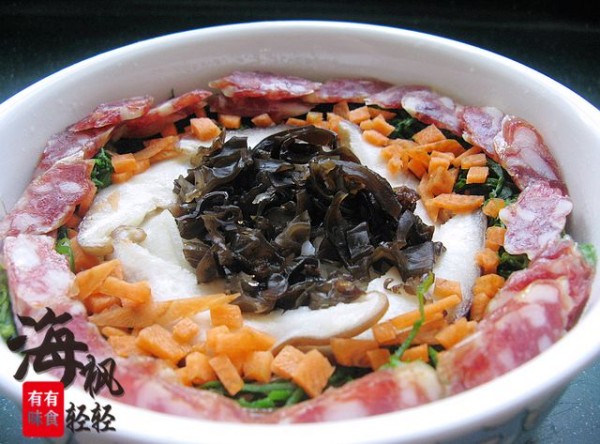 Shepherd's Purse and Sausage Claypot Rice recipe