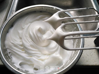 Super Soft and Delicate Sponge Cupcakes recipe