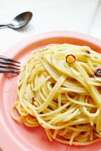 Olive Oil Garlic Pasta recipe