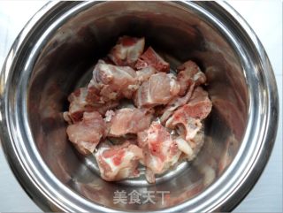 Lotus Root Pork Bone Soup recipe