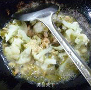 Stir-fried Cauliflower with Kaiyang Pickle recipe