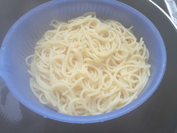 Stir-fried Pasta with Beef Tenderloin with Black Pepper recipe