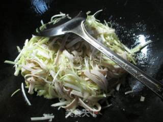 Stir-fried Leek Sprouts recipe