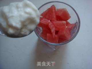 Watermelon Falls in Love with Yogurt-------children’s Favorite Summer Fruit Salad recipe